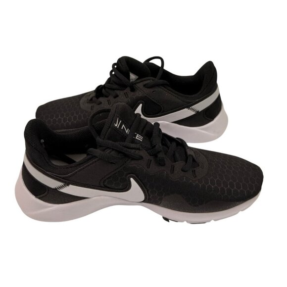 NWB Women's Nike Legend Essential 2 Black/White-Pure Platinum Size 6 (CQ9545 001 - Picture 2 of 9